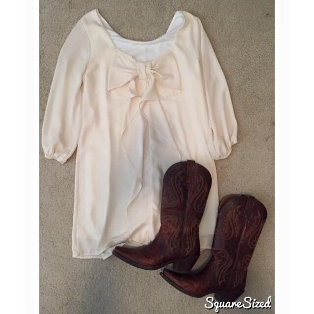 Cream BOW BACK 💝 boutique dress